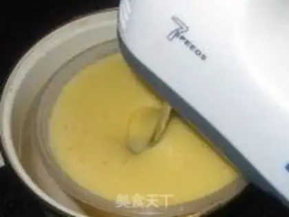 Make Almond sponge cake step 1