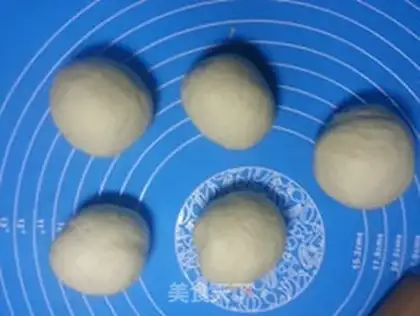 Make Onion ham bread step 5