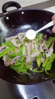 Make Piggy peppers step 6