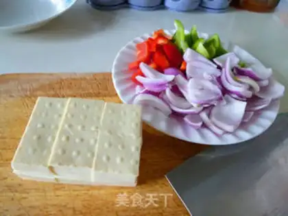 Make Pineapple shrimp grunt tofu step 1