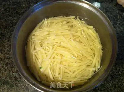 Make Garlic potatoes step 0