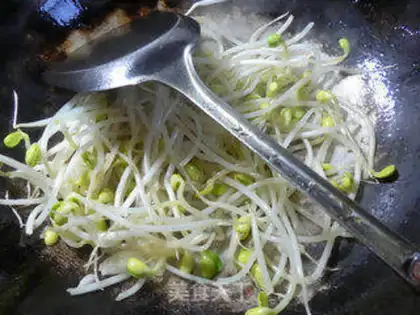 Make Cheese and soybean sprouts step 3