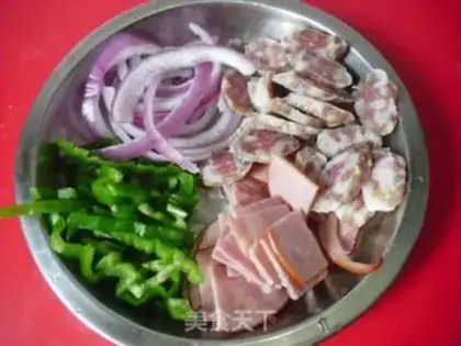 Make Sausage ham pizza step 3