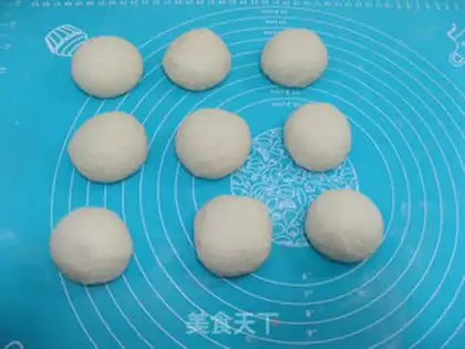Make Coconut-shaped little dinner bag step 5
