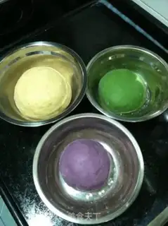 Make Flower buns step 5