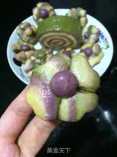 Make Flower buns step 9