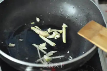 Make Pepper squid rolls step 3