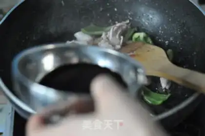Make Pepper squid rolls step 6