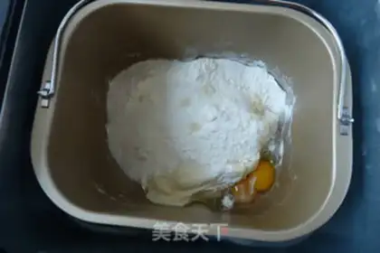 Make Mexican red bean bun step 2