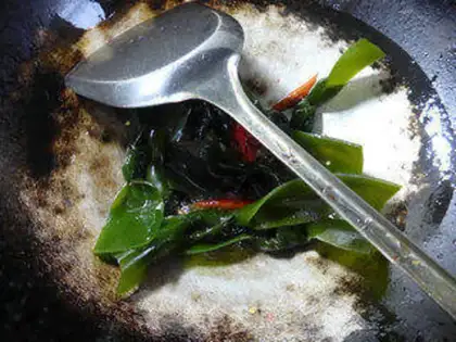 Make The seaweed is made of pastry step 3
