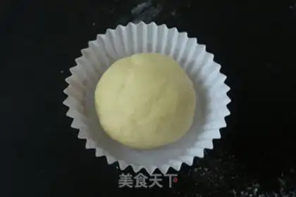 Make Mexican red bean bun step 9