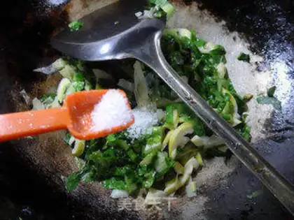 Make Scrambled leaves step 5