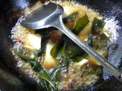 Make The seaweed is made of pastry step 8