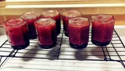 Make Strawberry sauce step 5