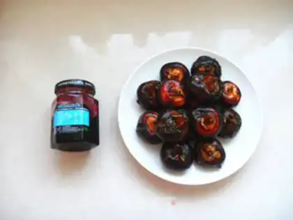 Make Blueberry horseshoes step 0