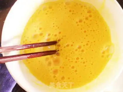 Make Cute little omelet step 1