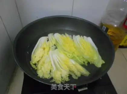 Make Garlic fan dolls step 2