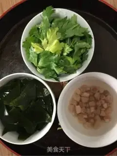 Make The dry bees and sea soup step 0