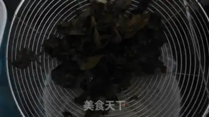 Make Spicy tea lobster step 1