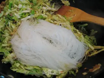 Make A meatloaf blue fan step 9
