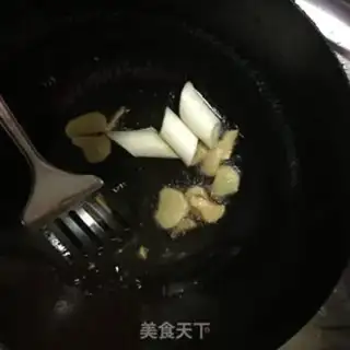 Make Squirt the yellowfish step 3