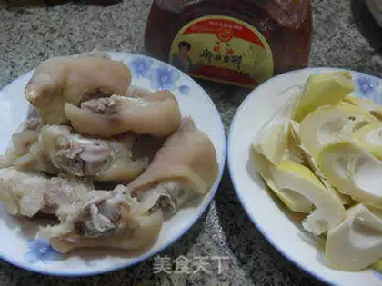 Make Ray cooks a pig