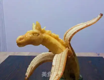 Make Banana sculpture step 6