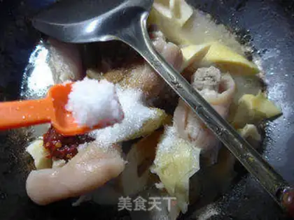 Make Ray cooks a pig