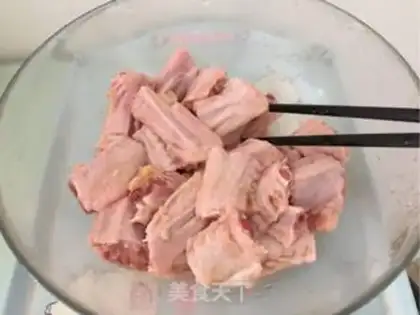 Make Pineapple fried duck wings step 2