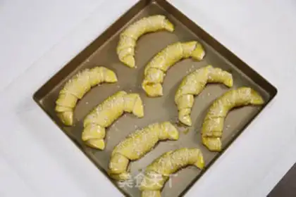 Make Buffalo croissants step 10