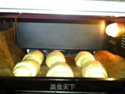 Make Butter roll step 16