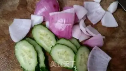 Make Onion greasy mushrooms step 2