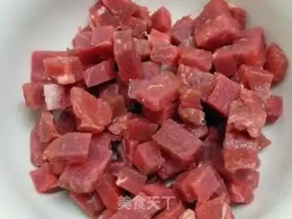 Make Vanilla tomato beef step 1