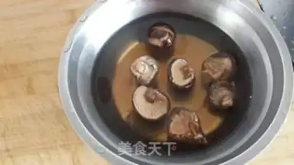 Make Frozen pork buns step 2