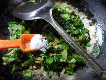 Make Meat crumbs and swirling leaves step 7