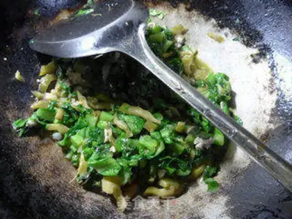 Make Meat crumbs and swirling leaves step 8