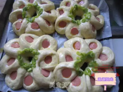 Make Onion hot dog bread step 6