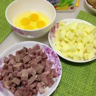 Make Potato beef curry rice step 0