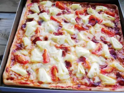 Make Hawaiian Pizza step 11