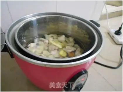 Make The grapefruit chicken soup step 3