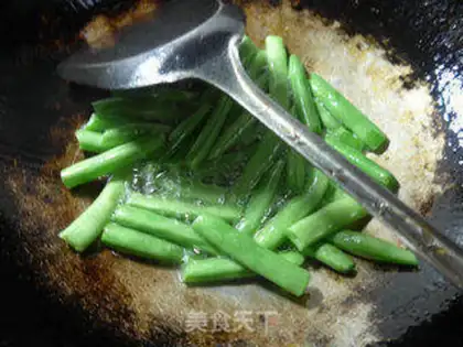 Make The pasta and the beans step 1