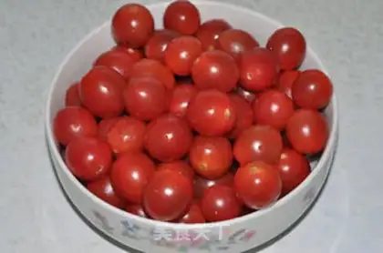Make Oiled tomatoes step 0