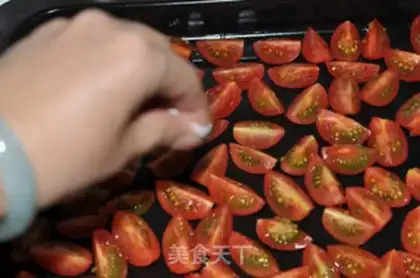Make Oiled tomatoes step 3