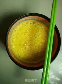 Make Tea and oil for the eggs step 1