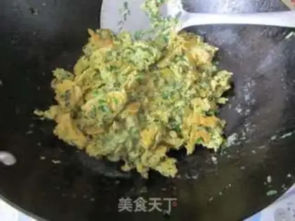 Make Wild onion fried eggs step 6