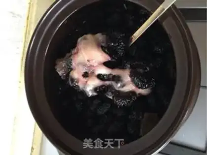Make Monkeys and mushrooms and hog soup step 2