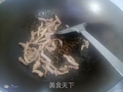 Make Onion pig hoof rolls step 3