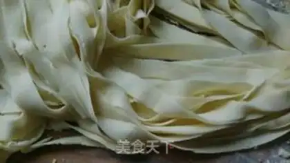 Make Pineapple mushroom noodles step 2