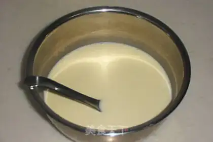 Make Strawberry cream step 2