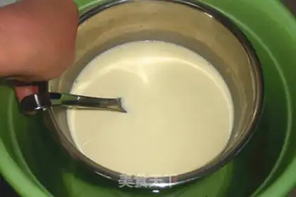 Make Strawberry cream step 3